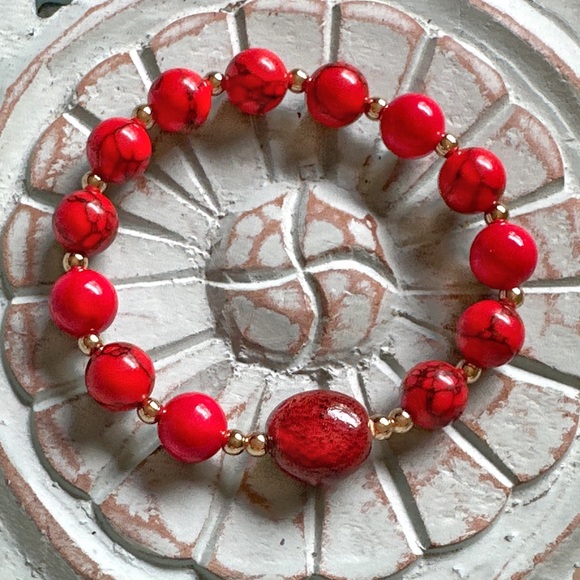 Alquimia Jewelry - Red mountain turquoise beaded bracelet//fortune and success healing crystal